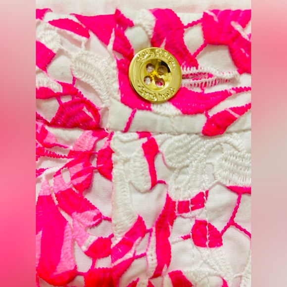 NEW LILLY PULITZER RESORT WHITE CALIENTE KELLY LACE SHORTS SIZE 00. - Picture 4 of 17